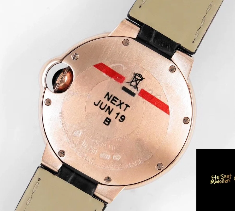 Replica Ballon Bleu de Cartier 33mm Paslanmaz Çelik ve Pembe Altın Kadın Saat Görseli