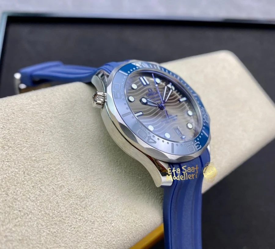 Replica Omega Seamaster Diver 300M Gri Kadran Mavi Bezel 42MM Saat