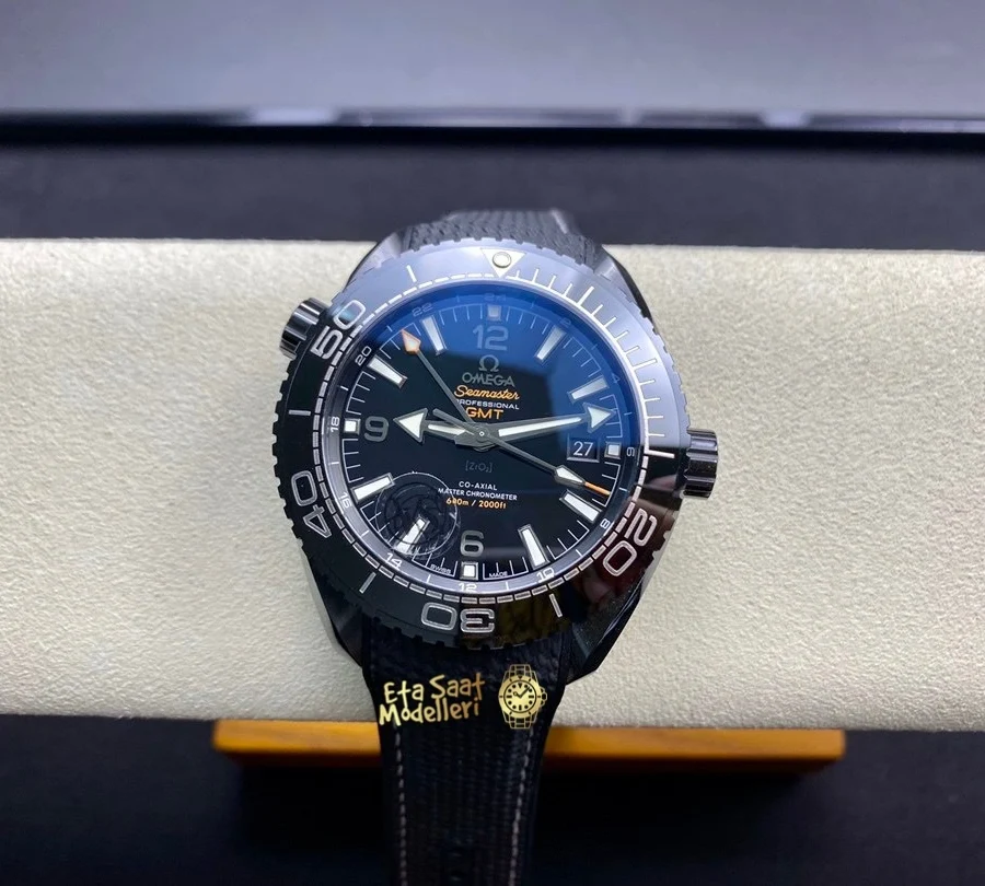 Replica Omega Seamaster Planet Ocean Master Chronometer GMT Deep Black 215.92.46.22.01.001