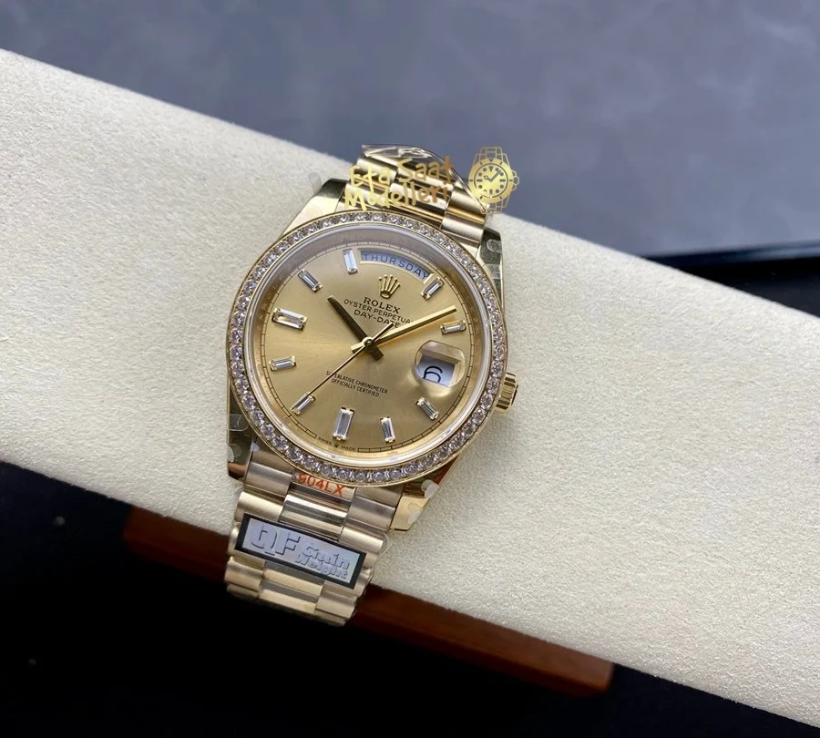 Replica Rolex Day-Date 40 Sarı Altın Pırlanta Bezel ve Kadran Erkek Saat