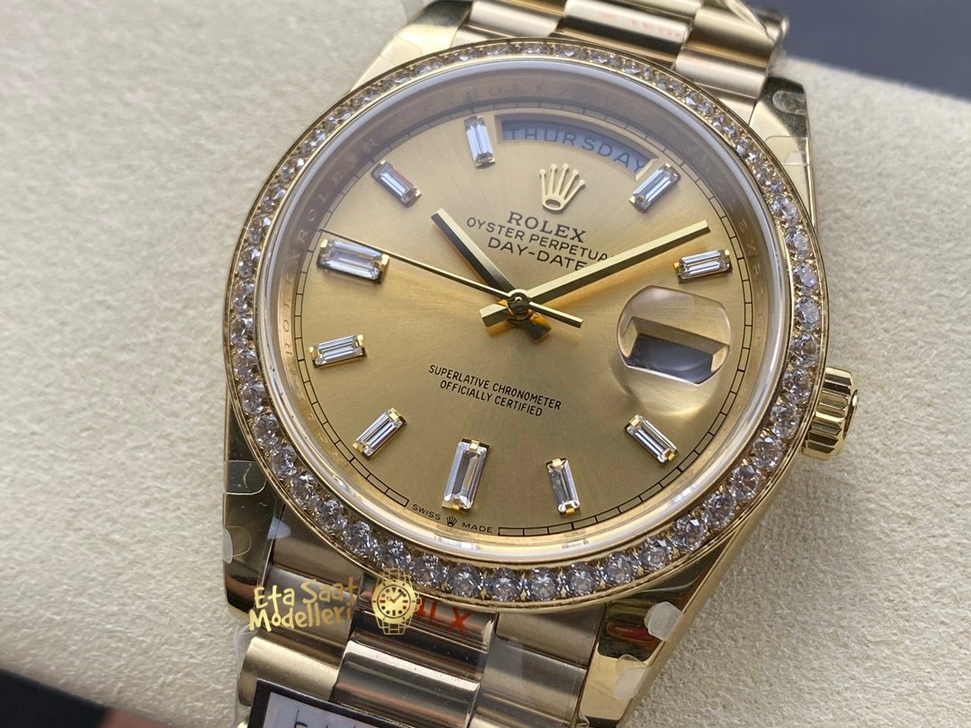 Replica Rolex Day-Date 40 Sarı Altın Pırlanta Bezel ve Kadran Erkek Saat