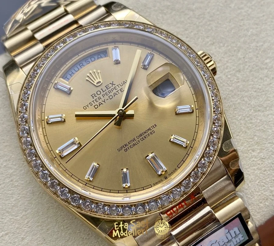 Replica Rolex Day-Date 40 Sarı Altın Pırlanta Bezel ve Kadran Erkek Saat