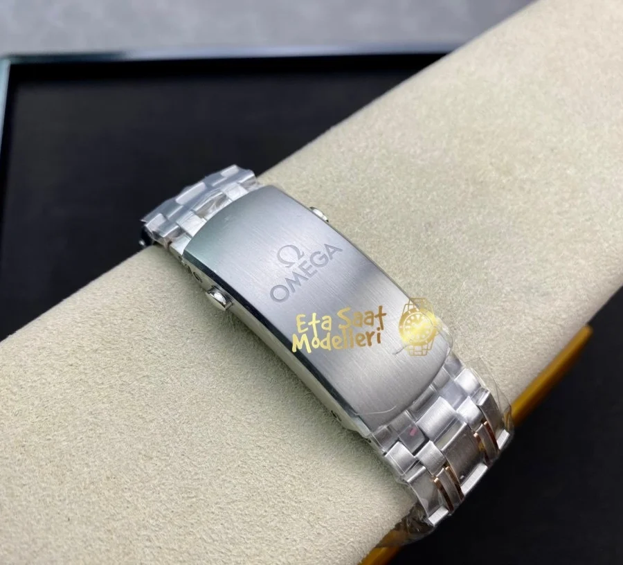Omega Seamaster Diver 300M 210.20.42.20.01.002 Super Clone otomatik eta saat siyah kadran altın detaylı çelik bilezikli erkek modeli